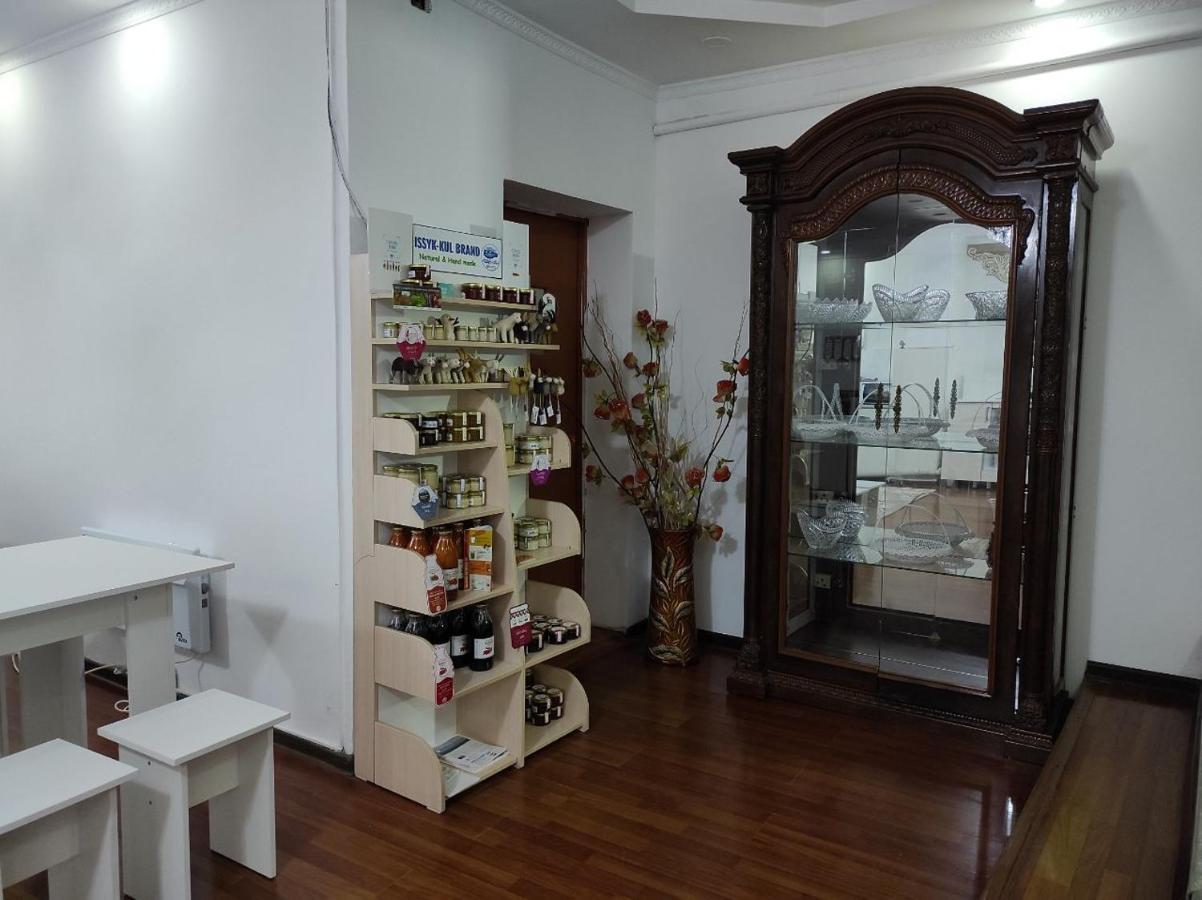 קראקול Nomadstan Capsule Hostel מראה חיצוני תמונה