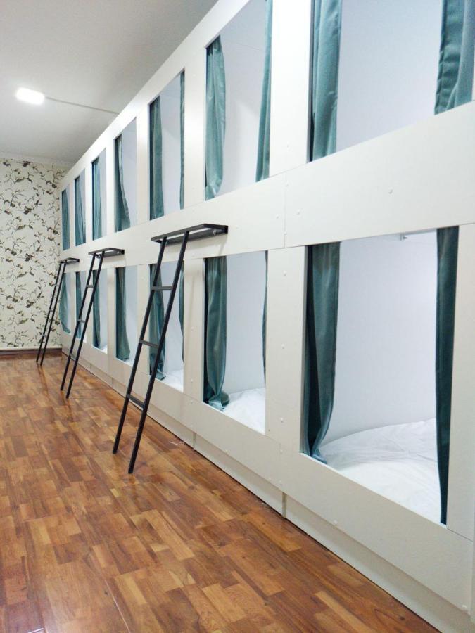 קראקול Nomadstan Capsule Hostel מראה חיצוני תמונה