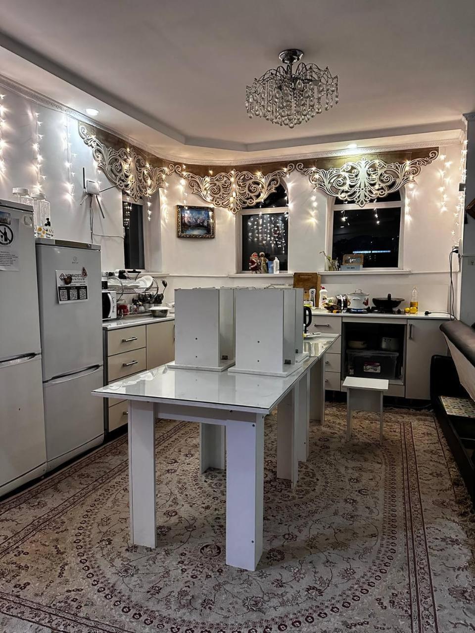 קראקול Nomadstan Capsule Hostel מראה חיצוני תמונה