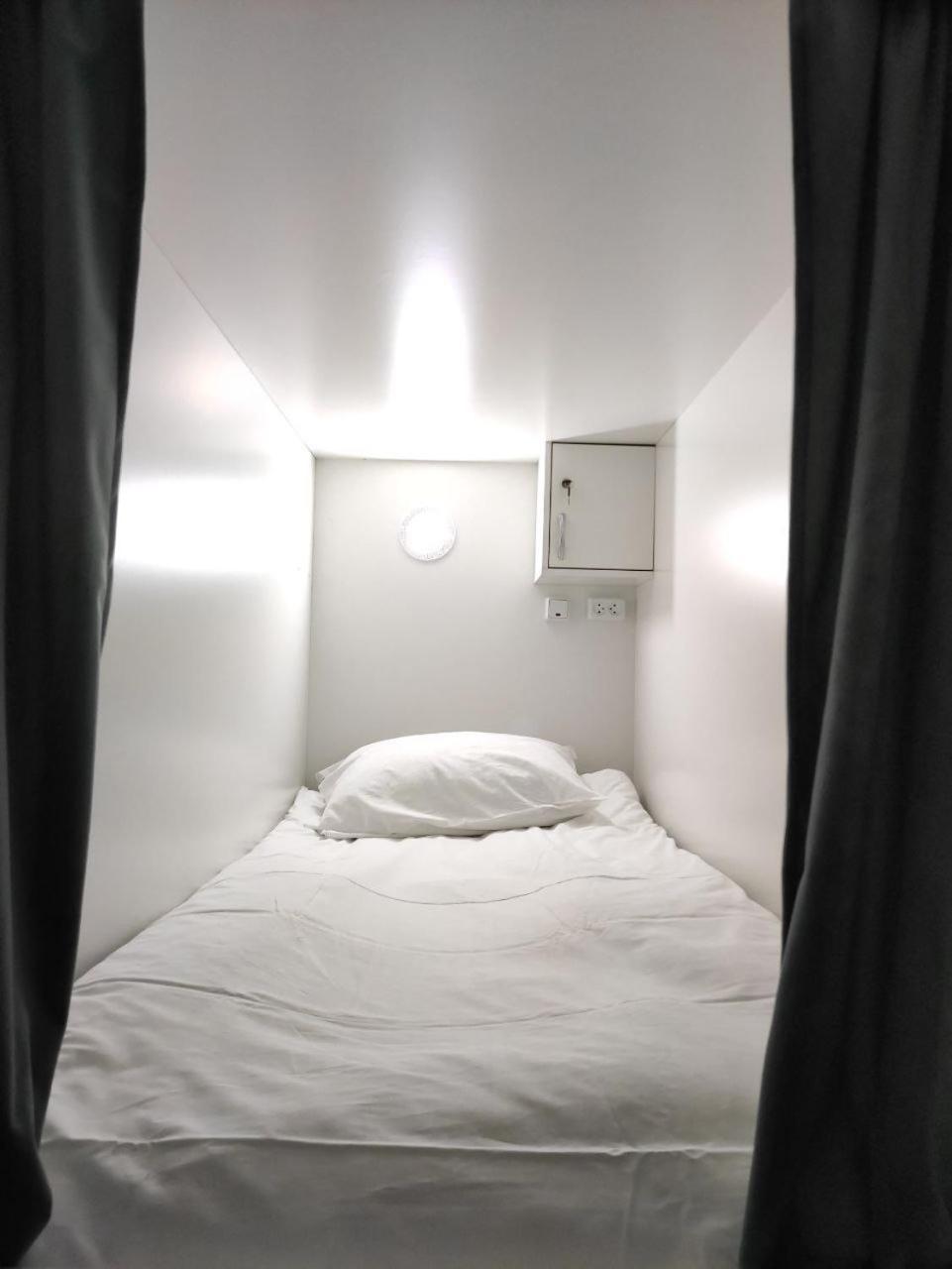קראקול Nomadstan Capsule Hostel מראה חיצוני תמונה