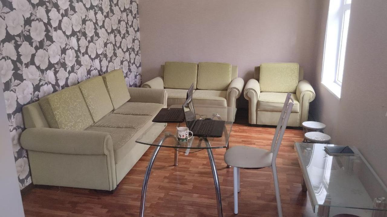 קראקול Nomadstan Capsule Hostel מראה חיצוני תמונה