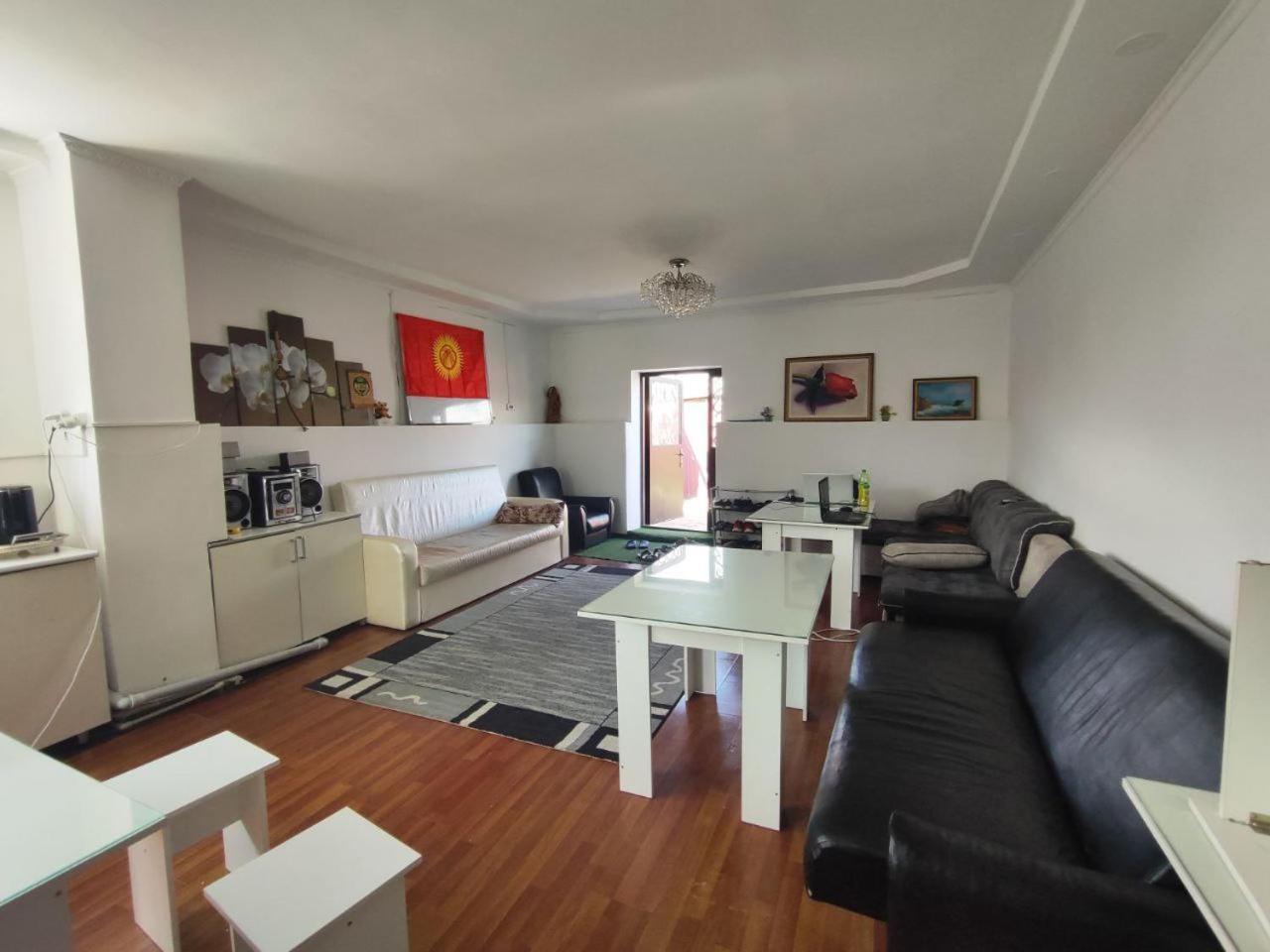קראקול Nomadstan Capsule Hostel מראה חיצוני תמונה